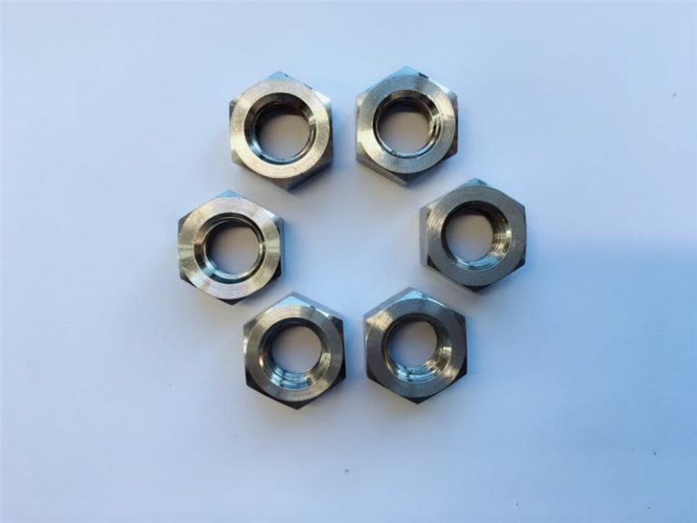 nehéz hatlapú anya