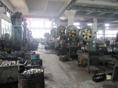 Forró kovácsolt gép