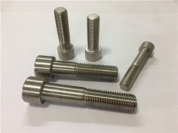 hastelloy c-276 (2.4819) din912 aljzatfejű csavarok